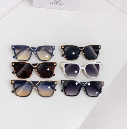 Versace fashion trend sunglasses - Image 9
