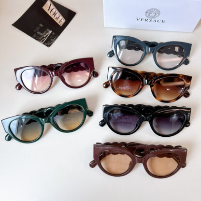 Versace fashion trend sunglasses - Image 9