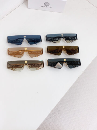 Versace fashion trend sunglasses - Image 9
