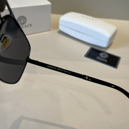 Versace fashion trend sunglasses - Image 9
