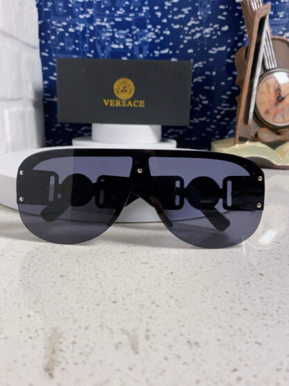 Versace fashion trend sunglasses