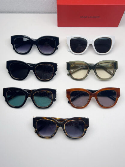 Yves Saint Laurent fashion sunglasses - Image 9