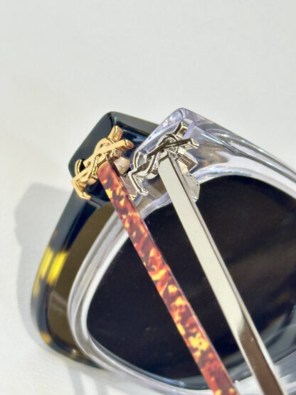 Yves Saint Laurent fashion sunglasses - Image 8