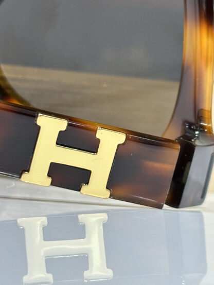 Hermes Fashion Sunglasses - Image 9