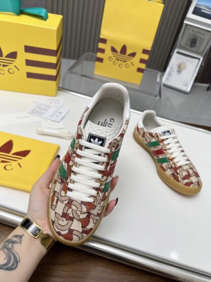 Gucci co-branded Dexter shoes - Image 9