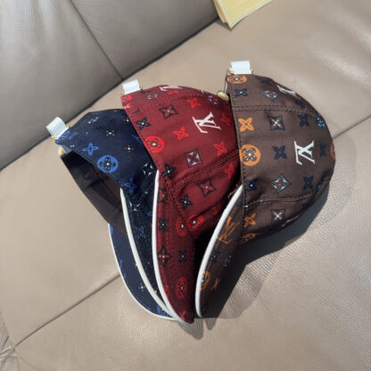 Louis Vuitton versatile fashion baseball cap - Image 9