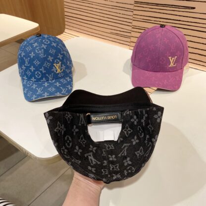 Louis Vuitton Korean version of the new British style baseball cap - Image 9
