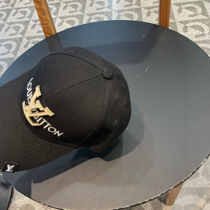 Louis Vuitton Classic Baseball Cap - Image 9