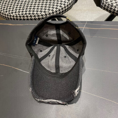 Louis Vuitton leather baseball cap - Image 9