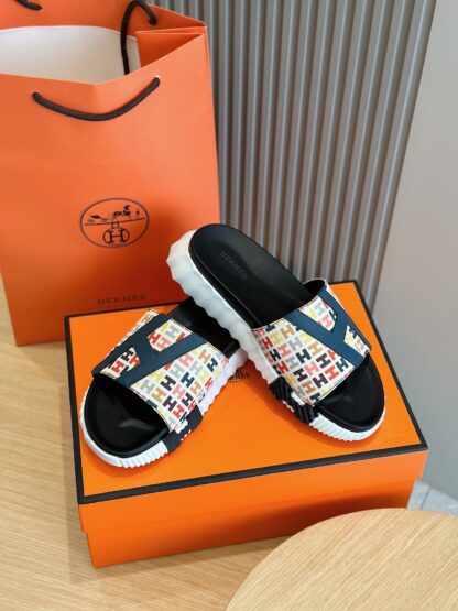 Hermès men's ultra-light and comfortable yellow and red color matching slippers - Image 9
