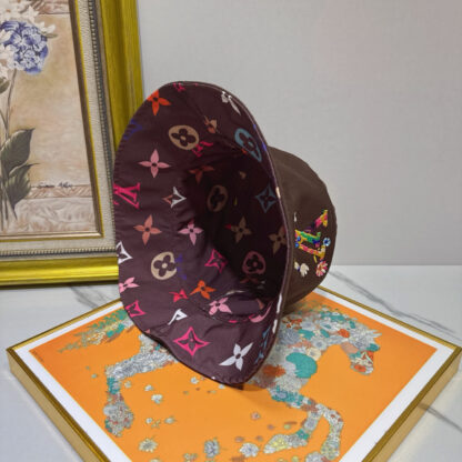 Louis Vuitton double-sided bucket hat - Image 9