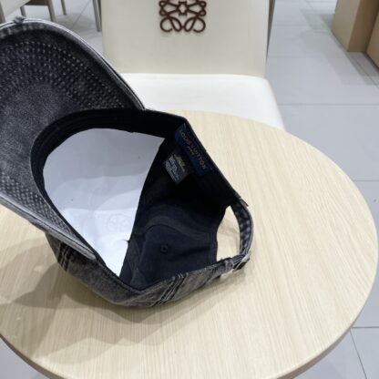 Louis Vuitton jacquard baseball cap - Image 9