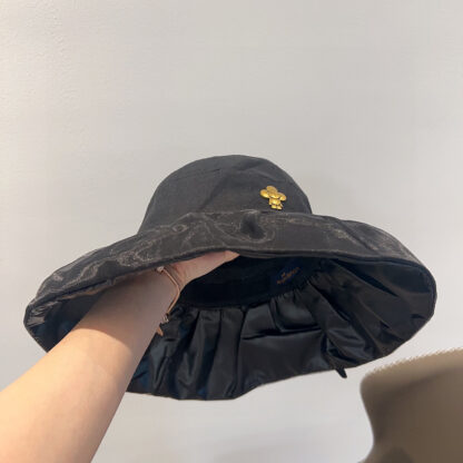 Louis Vuitton's new smooth waterproof foldable bucket hat - Image 9