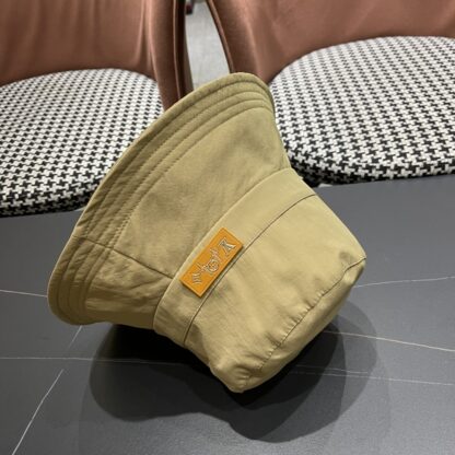 Louis Vuitton spring and summer all-match leisure sunshade sun basin - Image 9