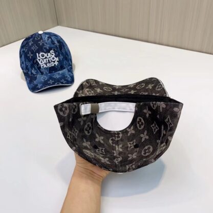 Louis Vuitton Korean version of the new British style baseball cap - Image 9