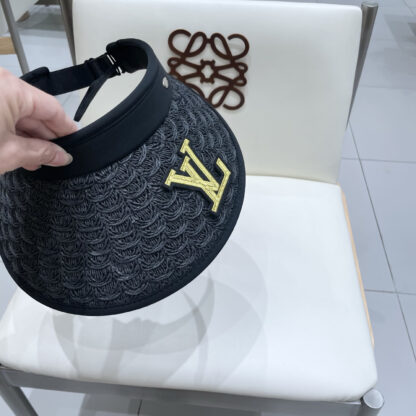 Louis Vuitton summer new men's and women's sun hats - Image 9