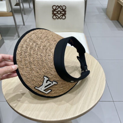 Louis Vuitton summer new men's and women's sun hats - Image 9