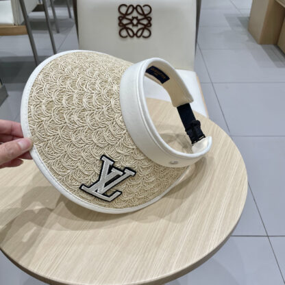 Louis Vuitton summer new men's and women's sun hats - Image 9
