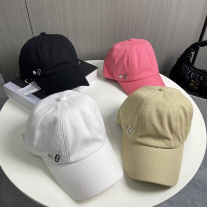 Hermès Women's Baseball Cap - Image 9