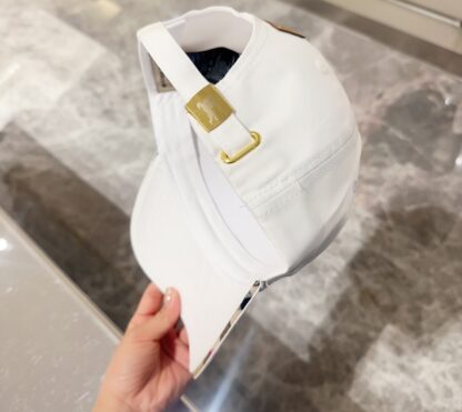 Hermès Unisex Cap - Image 9