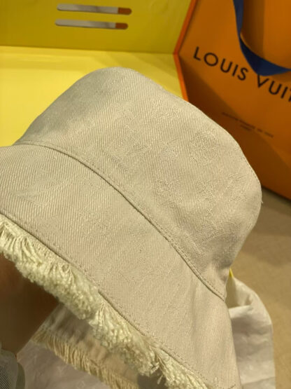 Louis Vuitton bucket hat - Image 9