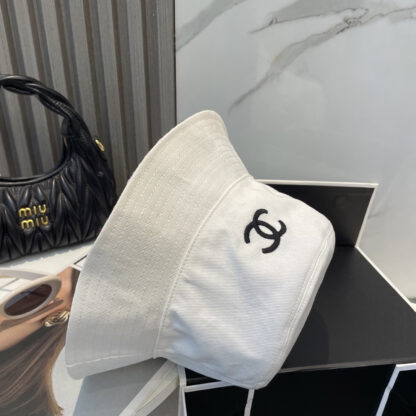 Chanel double-sided embroidered bucket hat - Image 9