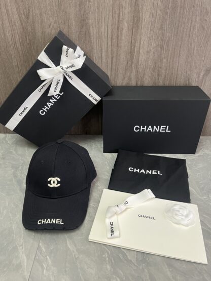 Chanel Classic Casual Baseball Cap - Image 9