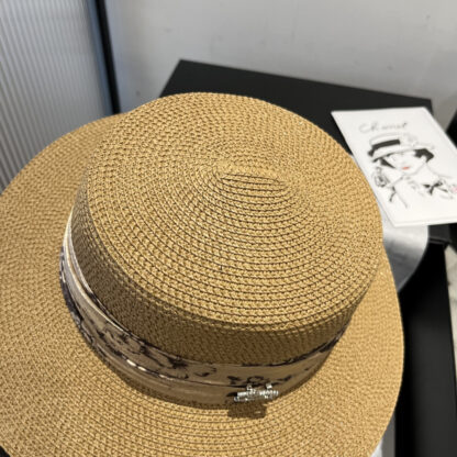 Chanel flat straw hat - Image 9