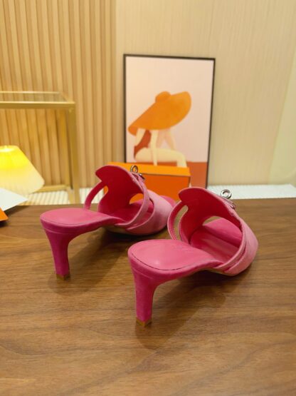 Hermès new handmade pink stiletto sandals - Image 9