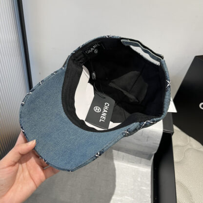 Chanel Classic Casual Baseball Cap - Image 9