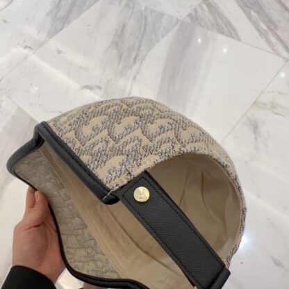 Dior casual embroidered baseball cap - Image 10