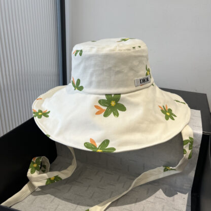 Dior casual simple bucket hat - Image 10