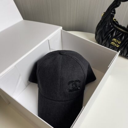 Chanel Classic Casual Baseball Cap - Image 9