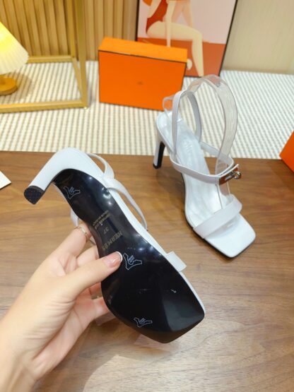 Hermès new pure handmade white comfortable stiletto sandals - Image 9