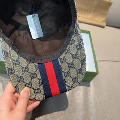 Gucci baseball cap - Image 9
