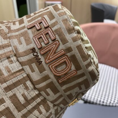 Fendi casual all-match bucket hat - Image 10