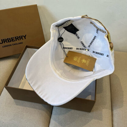 Burberry simple fashion casual baseball cap - Image 10