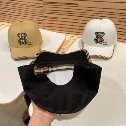 Burberry Classic Bucket Hat with Embroidery - Image 10