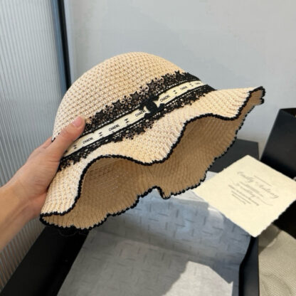 Chanel knitted wavy brim bucket hat - Image 9