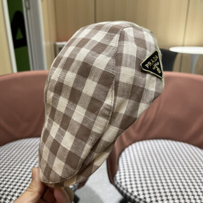 Prada retro face-enhancing small beret - Image 9