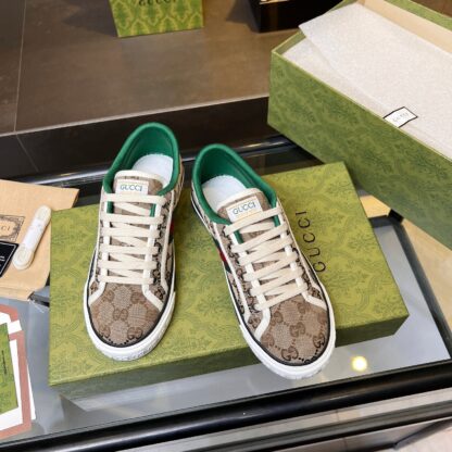 Gucci early spring casual sneakers - Image 9