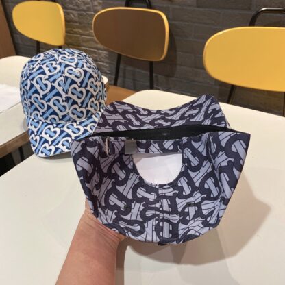 Burberry Classic Slouchy Print Baseball Cap - Image 10