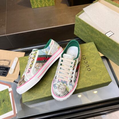 Gucci early spring casual sneakers - Image 9