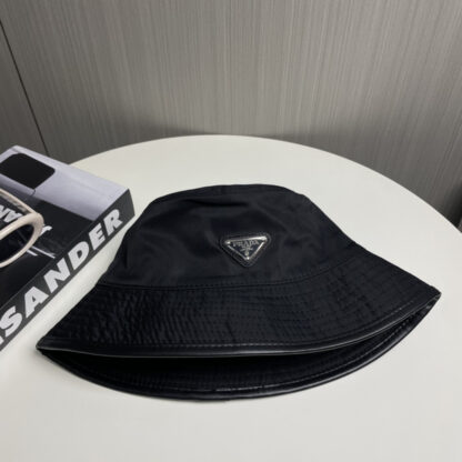 Prada's new bucket hat for spring and summer - Image 9