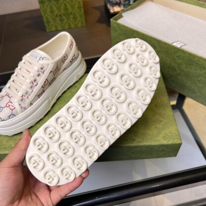 Gucci early spring casual sneakers - Image 9