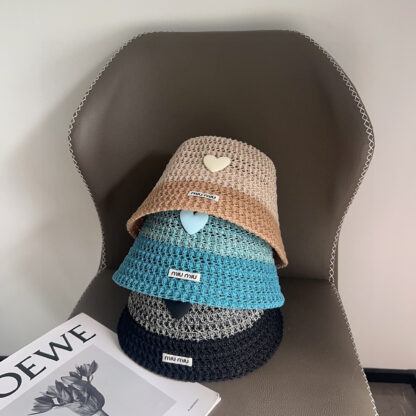 Miu Miu colour-block holiday bucket hat - Image 10