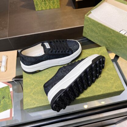 Gucci early spring casual sneakers - Image 9