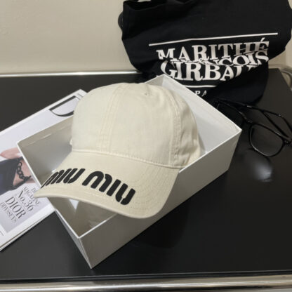 Miu Miu simple fashion baseball cap - Image 10