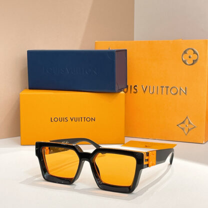 LOUIS VUITTON Fashion Sunglasses - Image 9