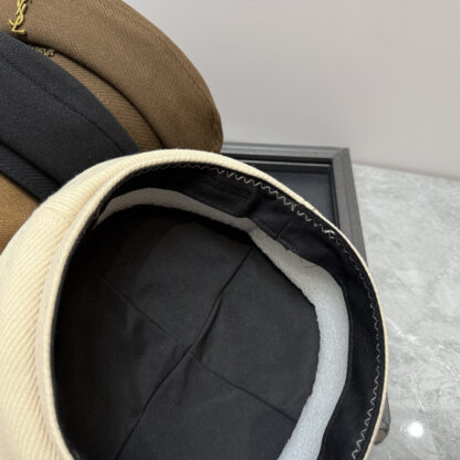Yves Saint Laurent stylish all-match beret - Image 9